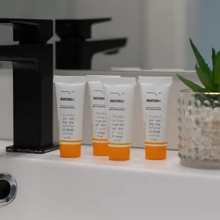 Szálloda Family With Balcony & Parking In By Renters